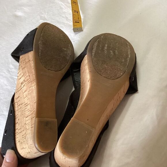Lucky Brand Cork Wedges Size: 8 - Picture 3 of 7